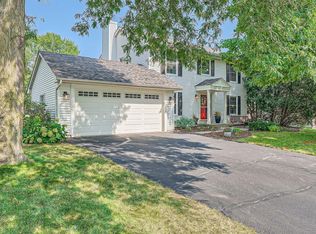 661 Coventry Pkwy, Eagan, MN 55123