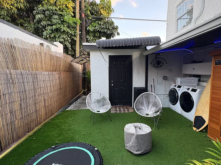 1655 SW 23rd Ave #1 — Photo 13