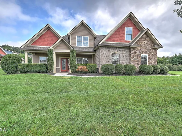 204 W Hawthorne Ct, Greeneville, TN 37745