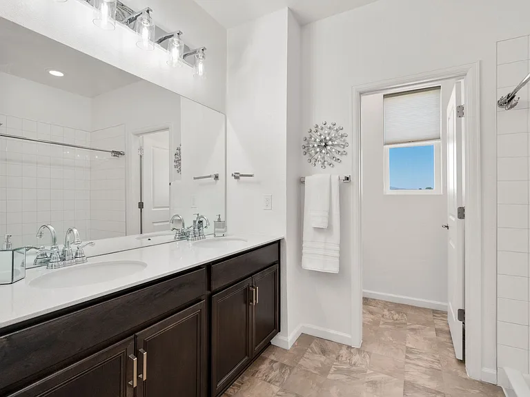 Master Bathroom Suite