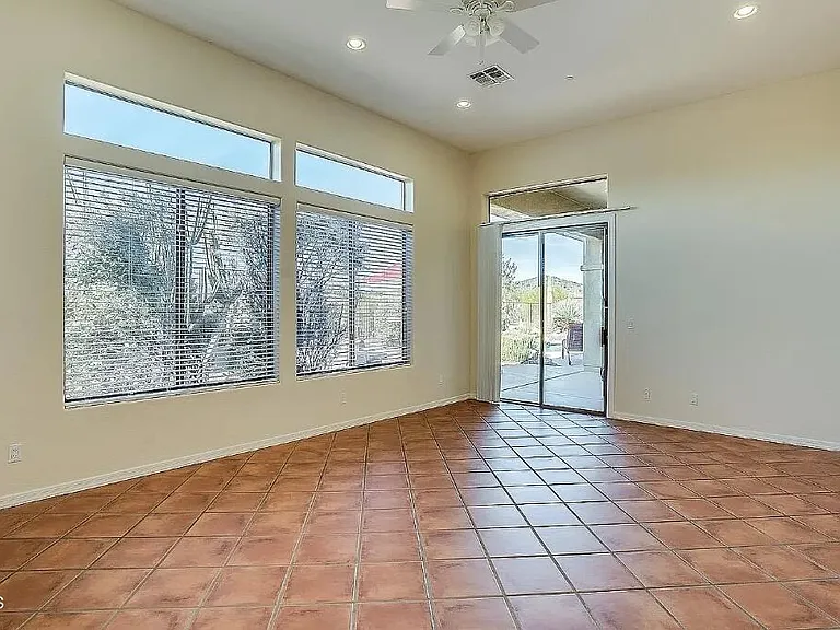 42020 N Moss Springs Rd — Photo 12