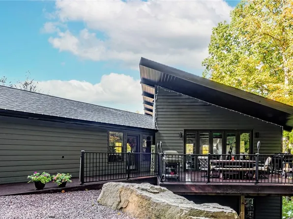 539 Lake Side Rd, Addison, PA 15411