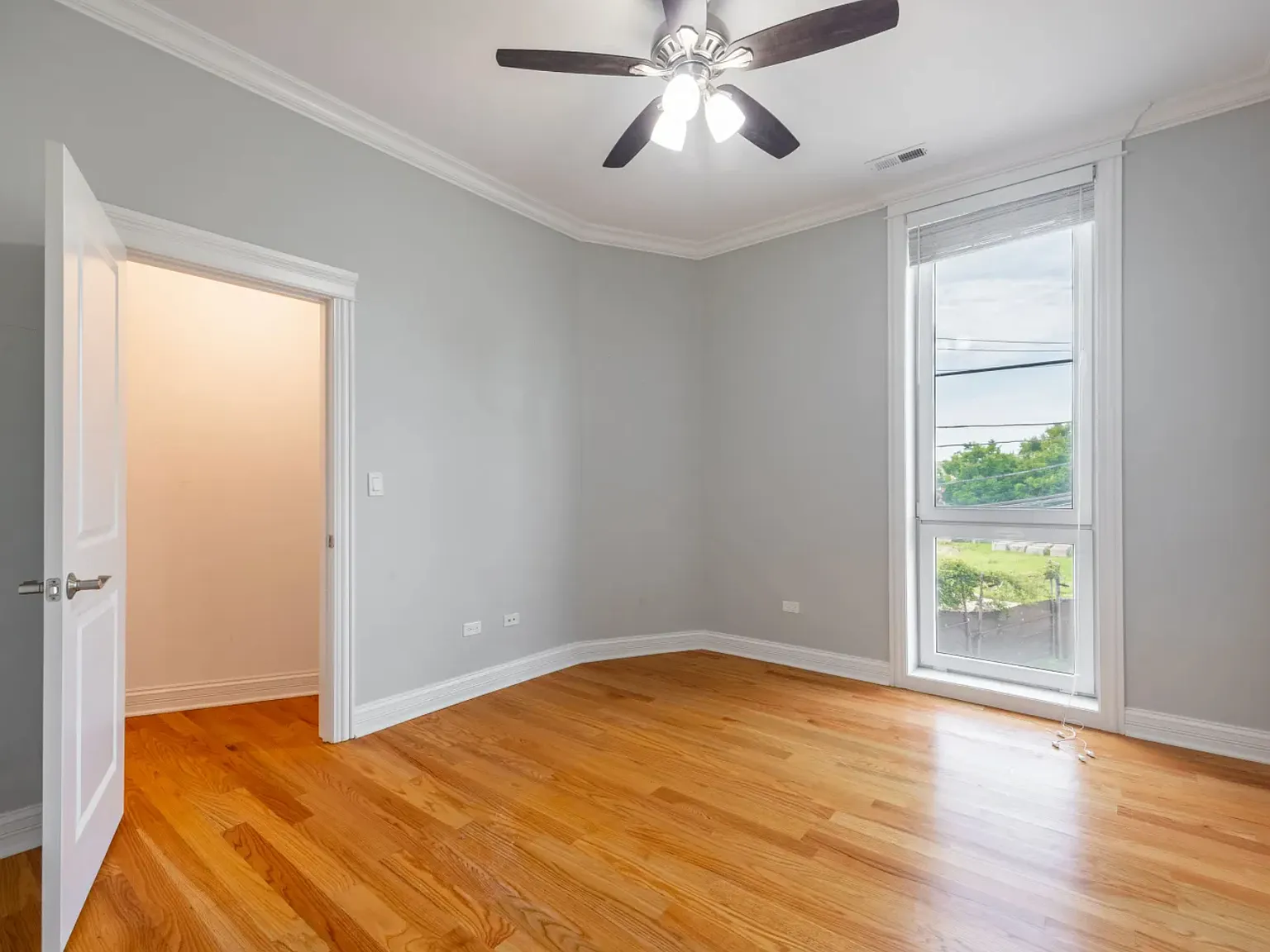 2 bed, $3,000 — Photo 3