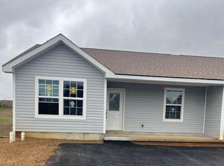 104 Pacific Ave, Milroy, PA 17063