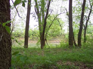 18 Lawrence Rd 222 E, Black Rock, AR 72415