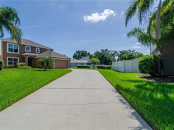 2nd image of 106 Spanish Hill Ct