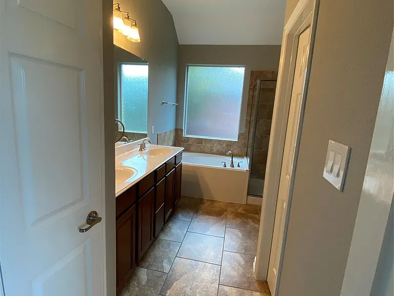 42 Black Swan Ct — Photo 29
