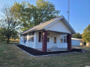 4841 N Nason Ln, Bonnie, IL 62816