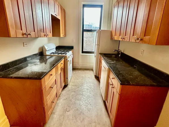 115 Montague Street image 1 of 6