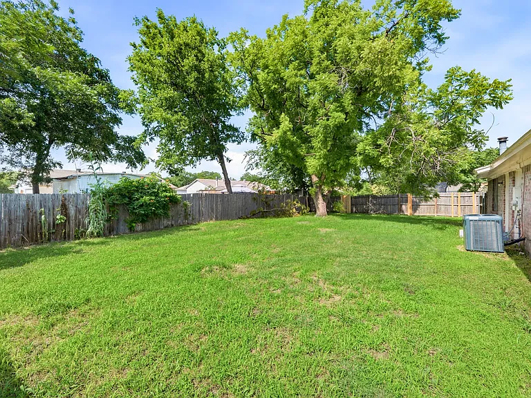616 Reveille Rd — Photo 22