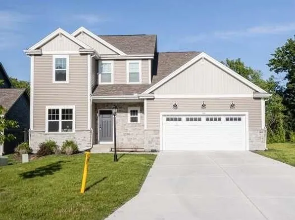 310 Paradise COURT, Hartland, WI 53029