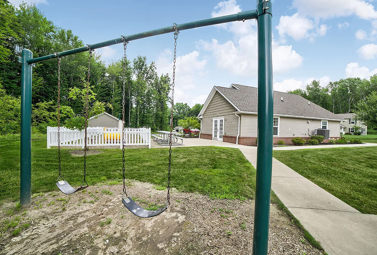 Quaker Meadows — Photo 4