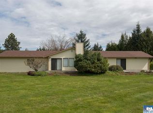 204 Rainview Ln, Sequim, WA 98382