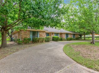 229 Oak Creek Cir, Mc Gregor, TX 76657