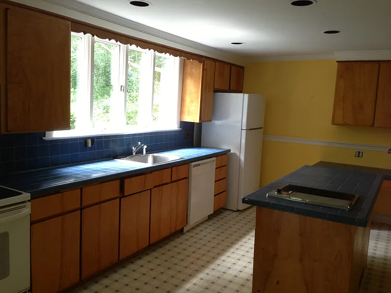 12 Bicentennial Dr — Photo 5