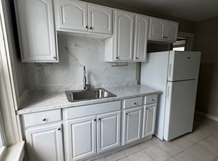 7 Mount Pleasant St APT 2L, Worcester, MA 01610
