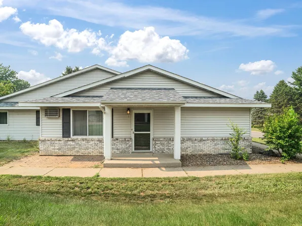 1105 Bartosh Ln APT 1, River Falls, WI 54022