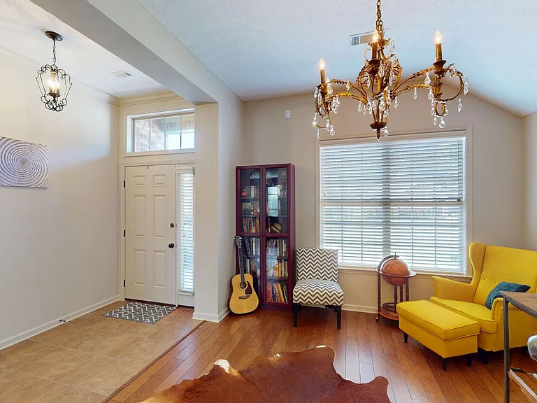 10533 Duncannon Trl — Photo 3