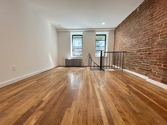 Rented by Bohemia Realty Group | media 16