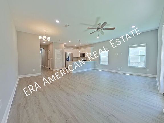 4th image of 844 Fairview Dr