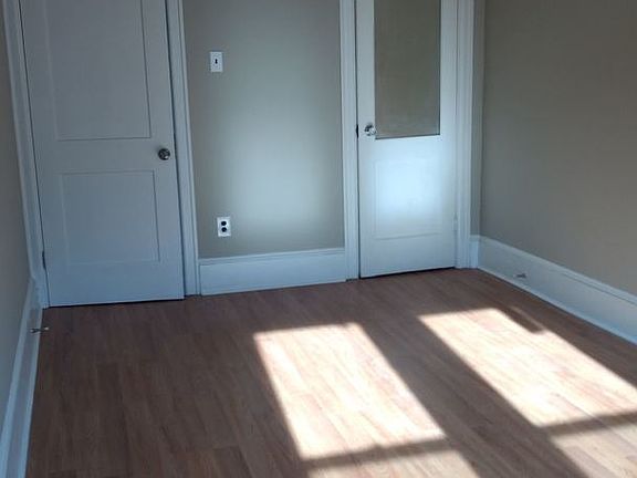 5th image of 3240 W Allegheny Ave