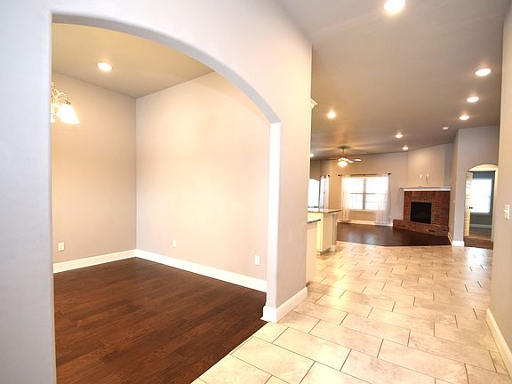 5th image of 4504 Plumley Ave