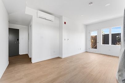 3rd image of 368 Tweedsmuir Ave #202