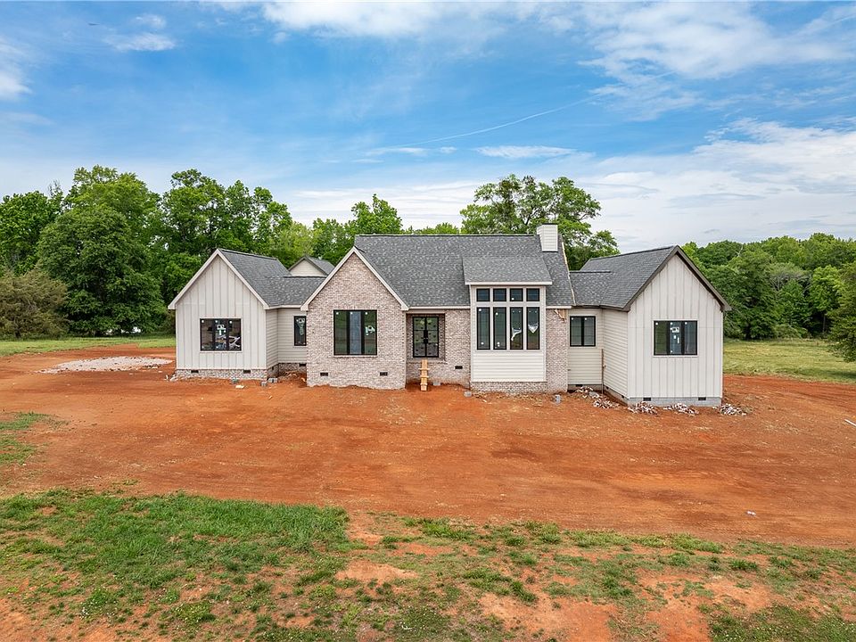 1st image of 778 Garrison Rd
