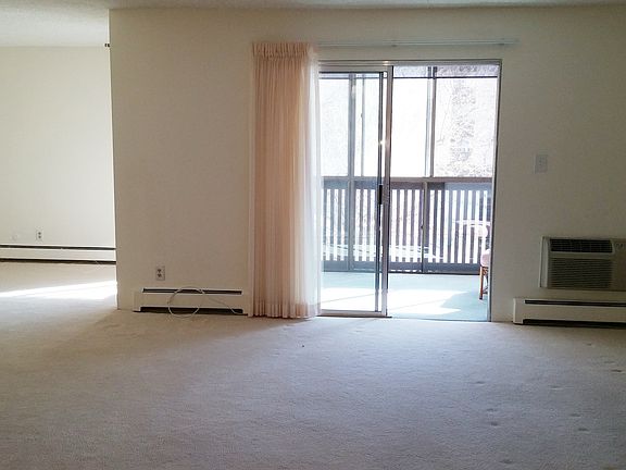 Living Room/Patio
