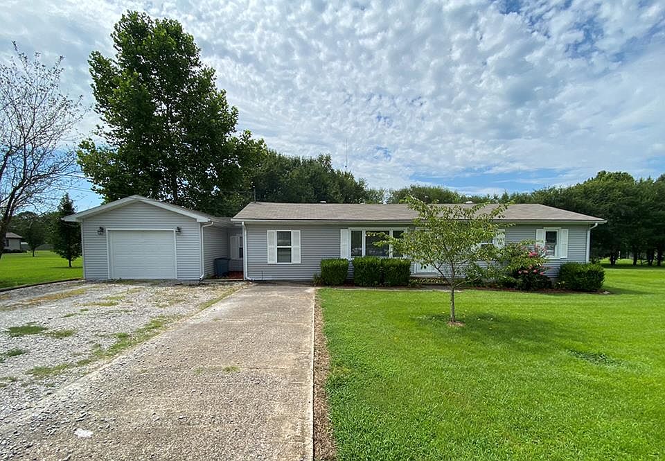 1st image of 159 Elm Dr