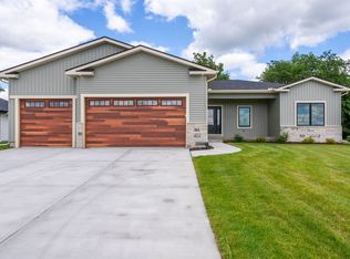 361 Linda Ln, Riverdale, IA 52722