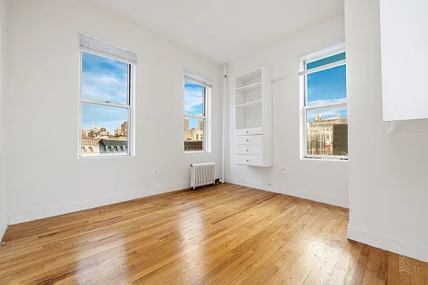 Rented by REAL New York | media 7