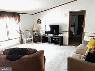 5th image of 251 Andrew Ave