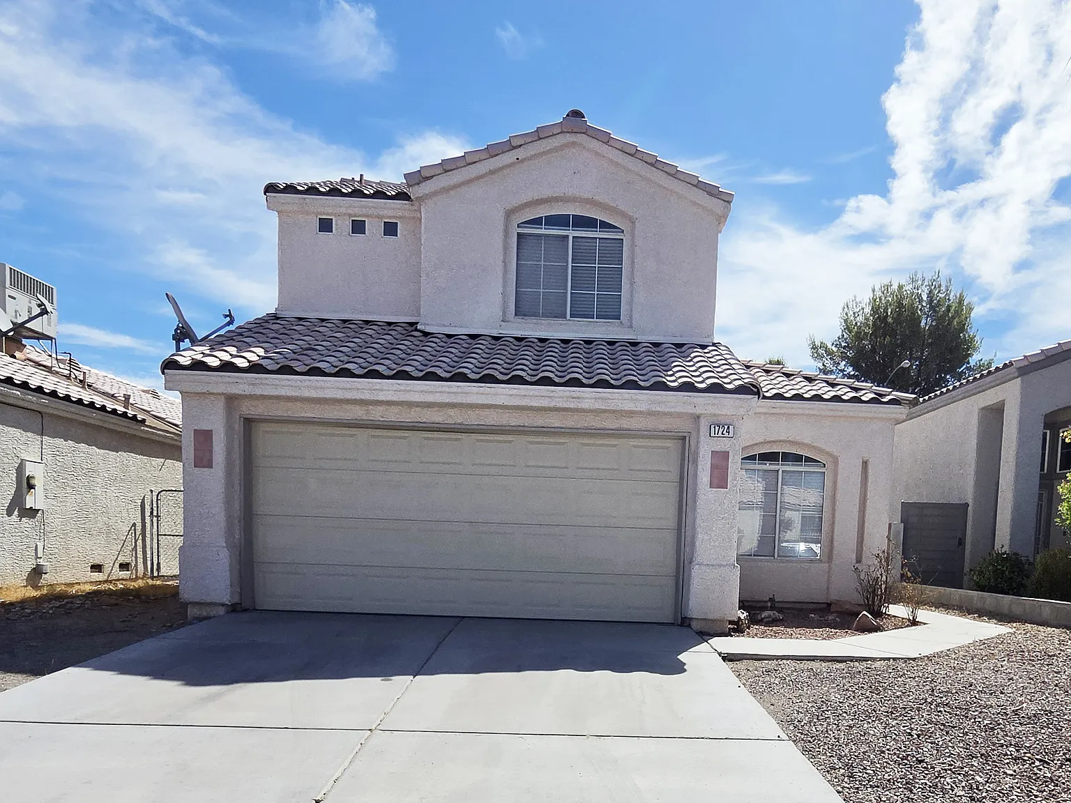 3 bed, 1598 sqft, $1,950 — Photo 2