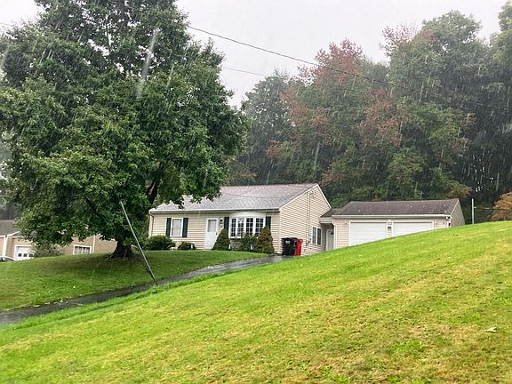 2nd image of 29 Jenna Rd