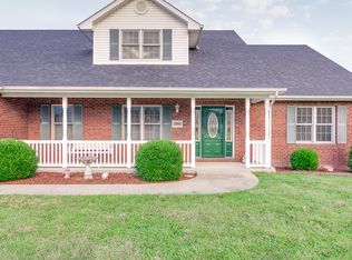 10864 Old Barn Rd, Holts Summit, MO 65043