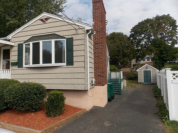 2nd image of 74 Tranfaglia Ave