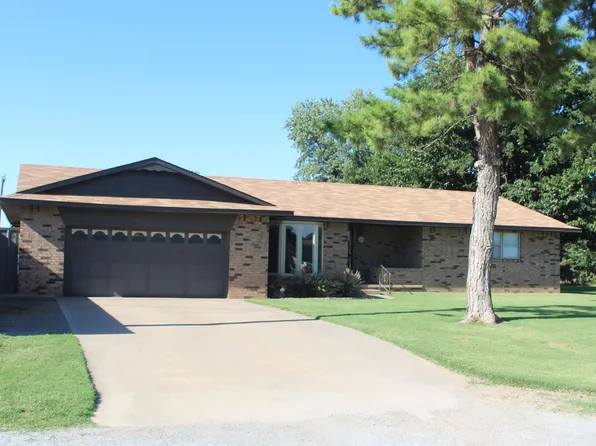 401 E Noble Ave, Taloga, OK 73667