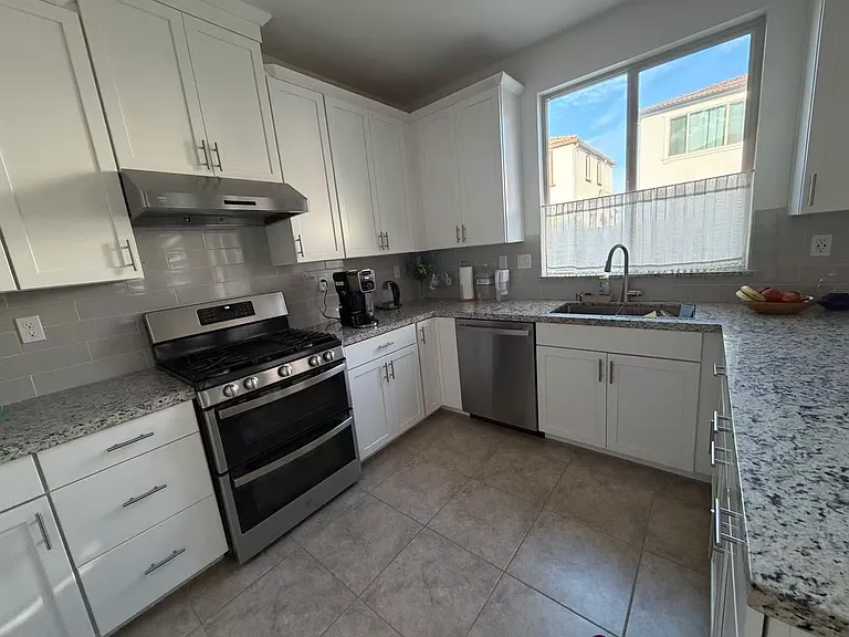 10528 Tenor Way — Photo 15
