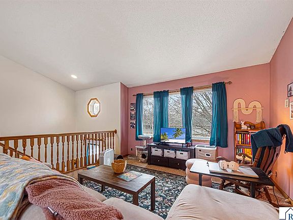 3rd image of 135 Barony Rd