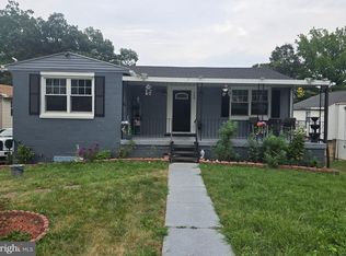 909 Cypresstree Pl, Capitol Heights, MD