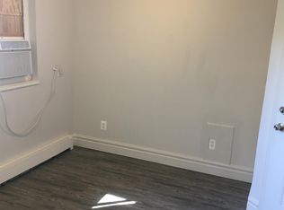 7827 Greeley St APT 12, Utica, MI 48317