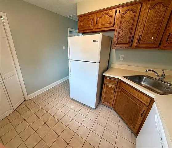 718 Lake Ave — Photo 5