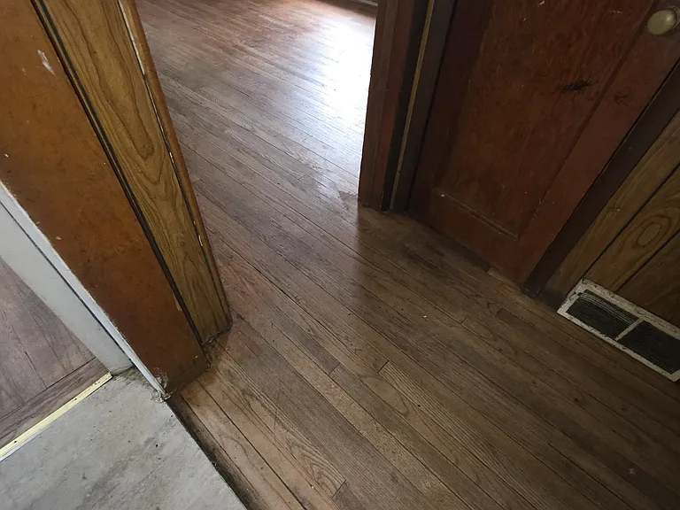 1818 E Clay St — Photo 10