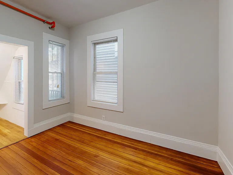 3155 Washington St #1 — Photo 8
