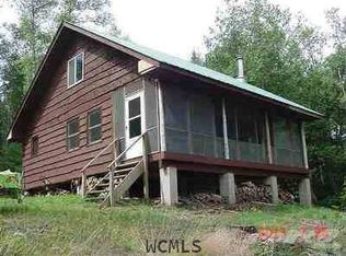 20 Newcomb Lake Rd, Newcomb, NY 12852