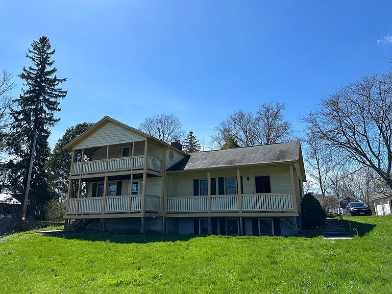 1945 W Lake Rd #3 — Photo 26