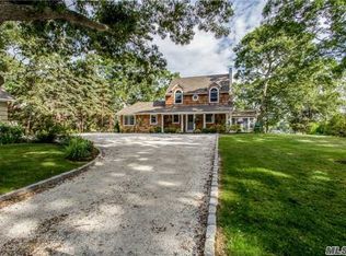 1250 Luptons Point Rd, Mattituck, NY 11952