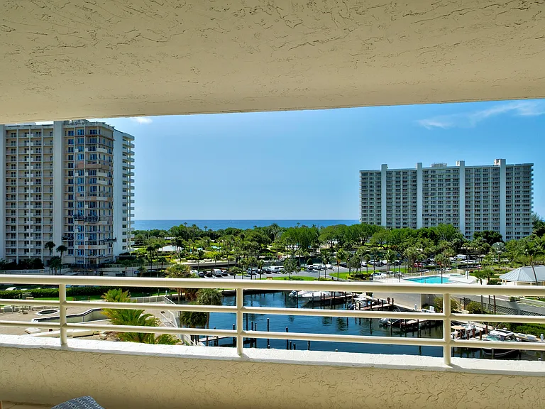 4201 N Ocean Blvd #608 — Photo 6