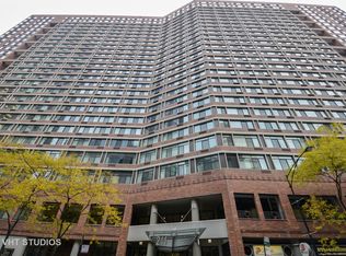 211 E Ohio St APT 2109, Chicago, IL 60611